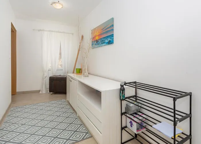 Apartment Stunning In *